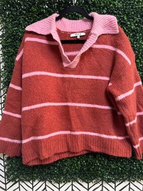 Grey bandit V-Neck Sweater with Pink Stripe Trim